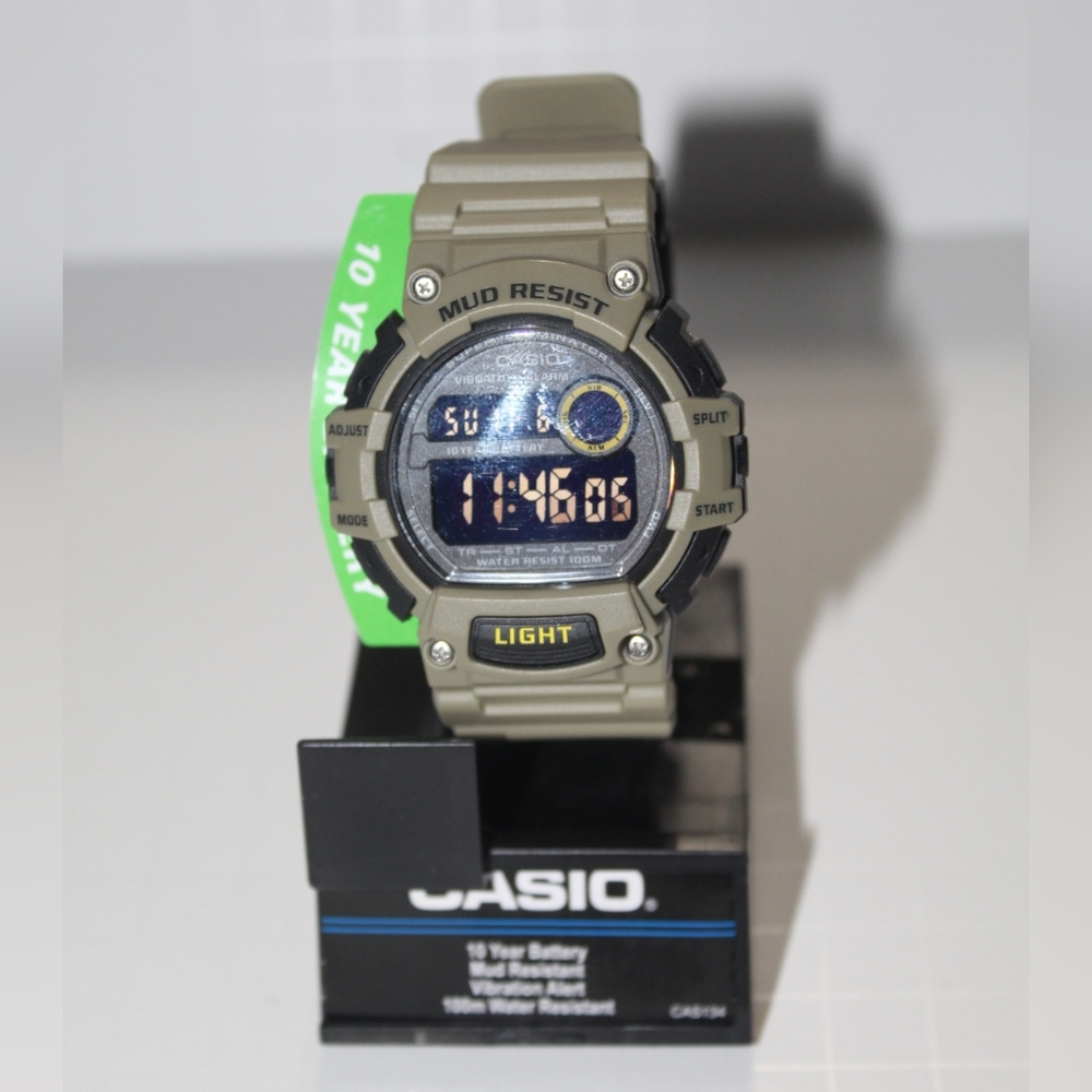 ✨🆕✨Casio Mud Resistant Men's Watch